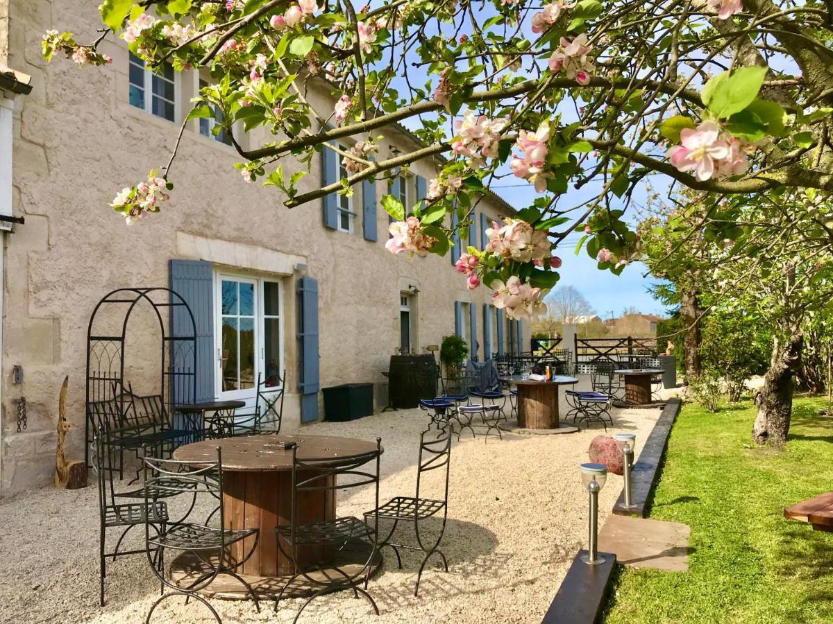 Le Relais D'Aulnay Bed and Breakfast Aulnay  Εξωτερικό φωτογραφία